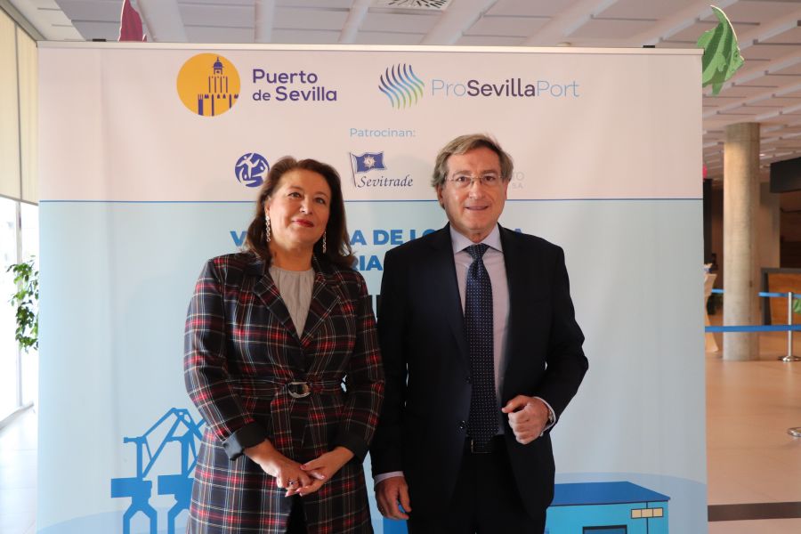 El Puerto de Sevilla, nodo logístico nacional para el fertilizante con 650.000 toneladas anuales