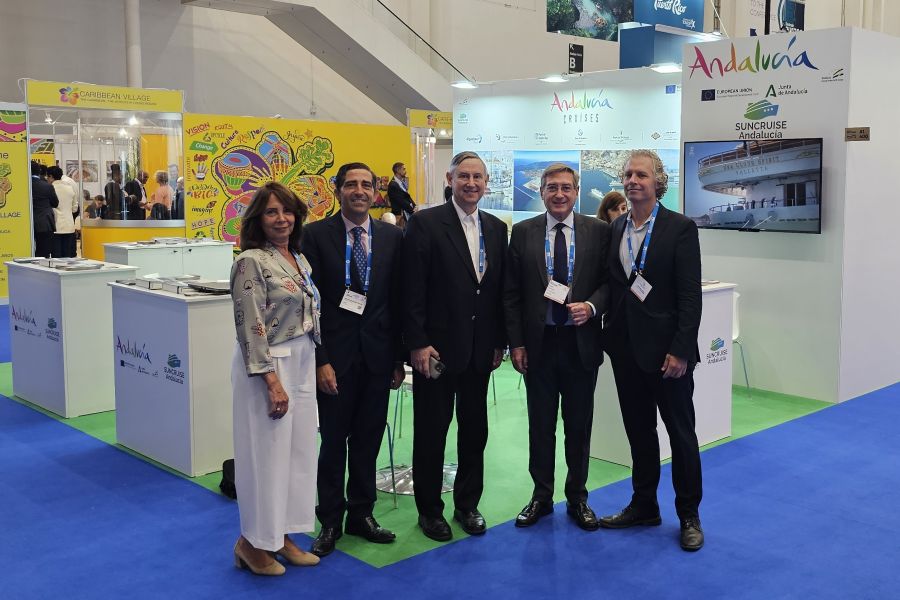 El Puerto de Sevilla presenta su potencial como destino de cruceros en Seatrade Europe