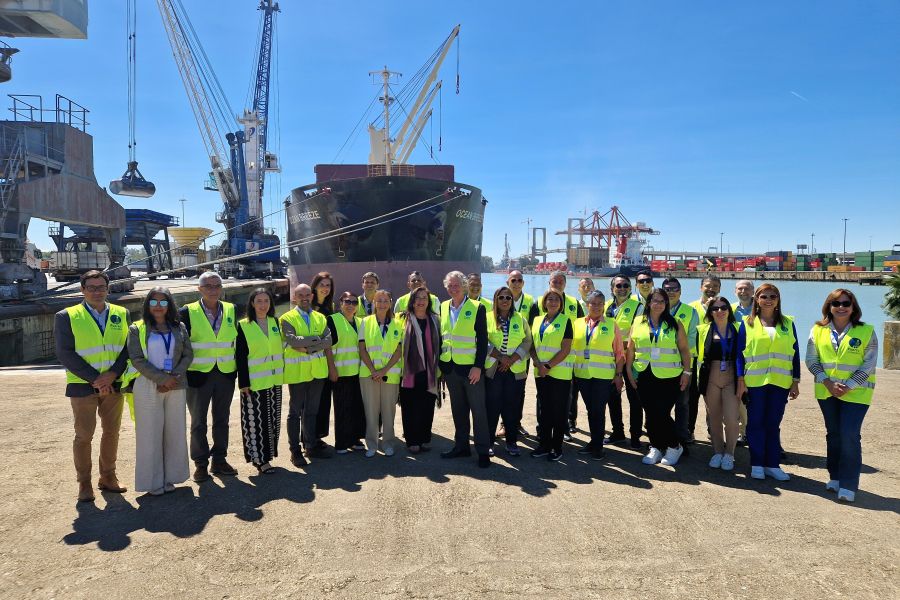 Puertos de América Central y del Sur visitan el Puerto de Sevilla con atención a la sincromodalidad y digitalización