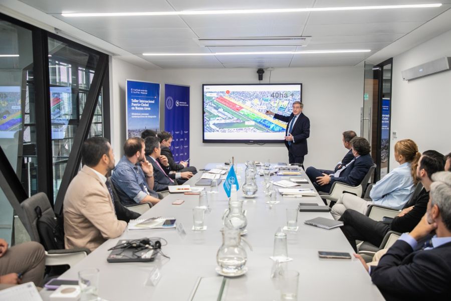 Los puertos españoles de Sevilla, Santander y A Coruña participan esta semana en el Taller Internacional Puerto-Ciudad en Buenos Aires