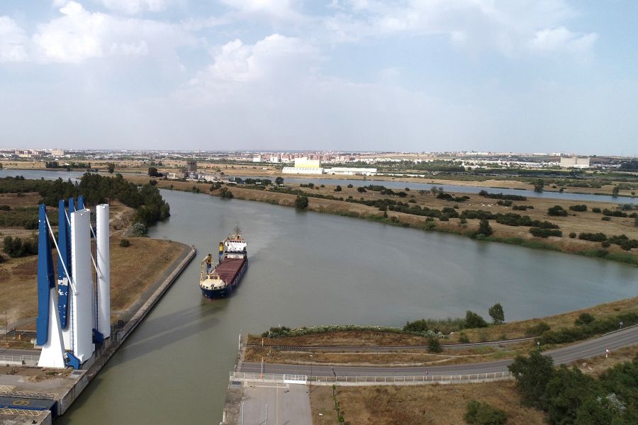 La Autoridad Portuaria de Sevilla aprueba la concesión para la construcción de una planta de producción de hidrógeno verde a partir de energía solar fotovoltaica