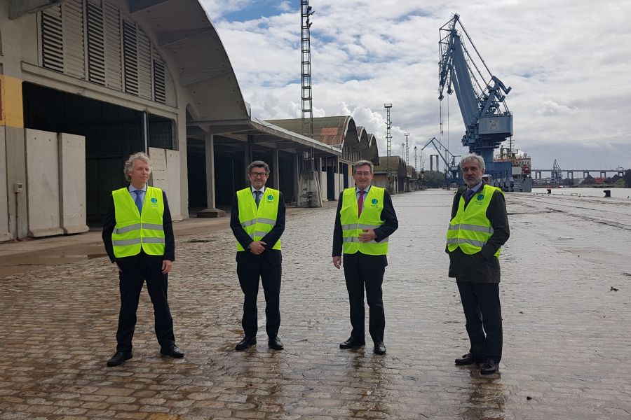 El presidente de Puertos del Estado visita el Puerto de Sevilla para abordar el grado de desarrollo de sus proyectos estratégicos