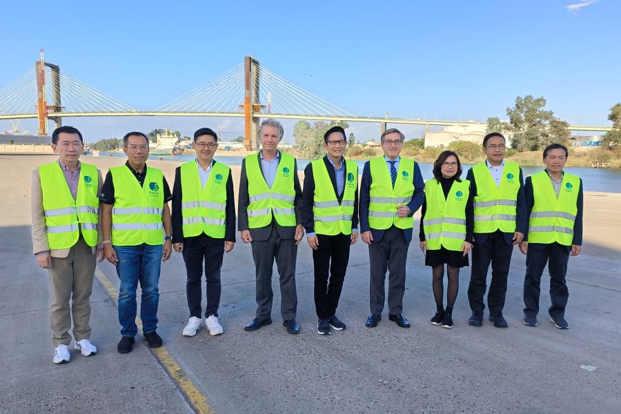 La compañía energética más importante de Tailandia visita el Puerto de Sevilla