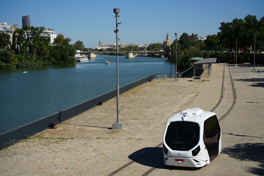 El Puerto de Sevilla prueba un vehículo autónomo sostenible para los desarrollos puerto-ciudad