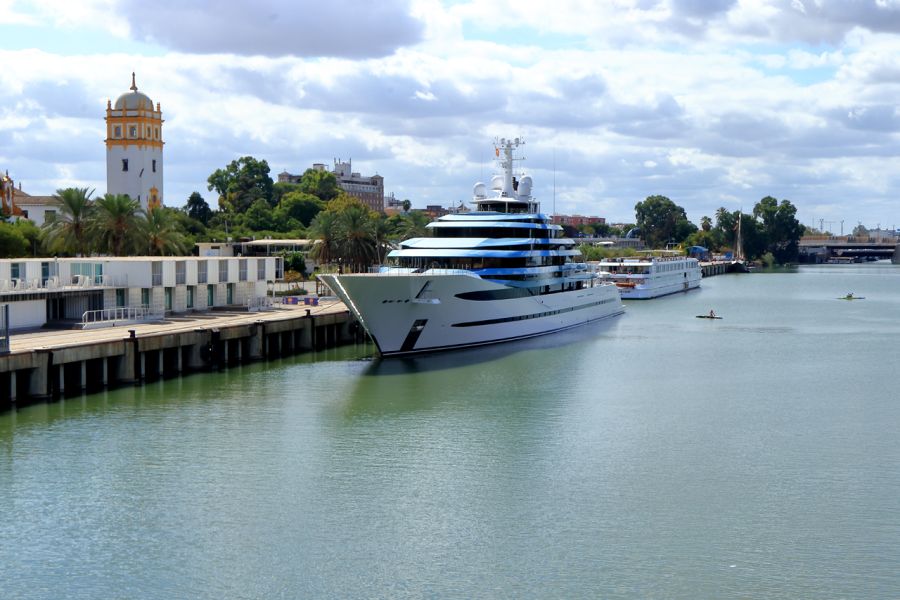 El Puerto de Sevilla adjudica a SABA el concurso para la gestión del aparcamiento del Muelle de las Delicias