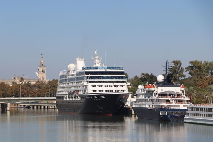 Semana de cruceros en el Puerto de Sevilla
